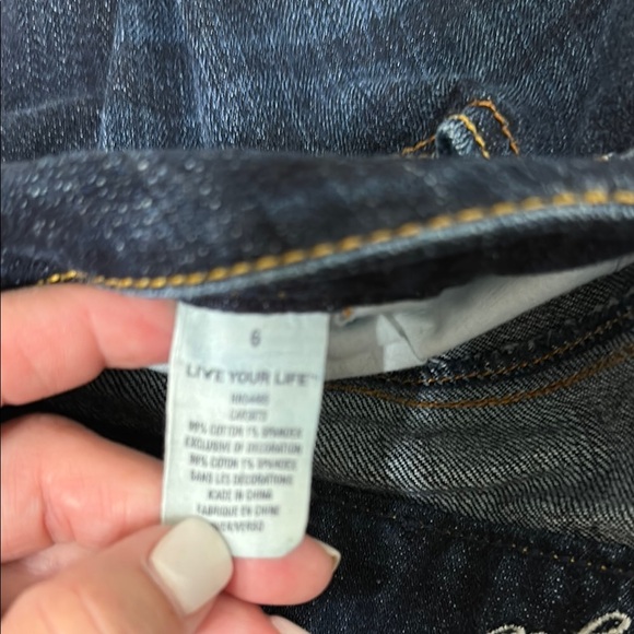 American Eagle Outfitters Dark Blue Jean Shorts - Picture 4 of 4